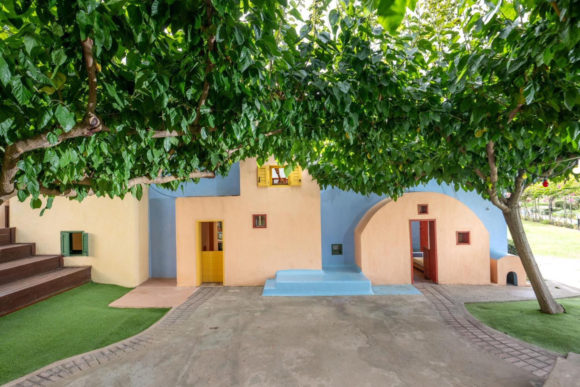 Aquila Rithymna Resort 5*